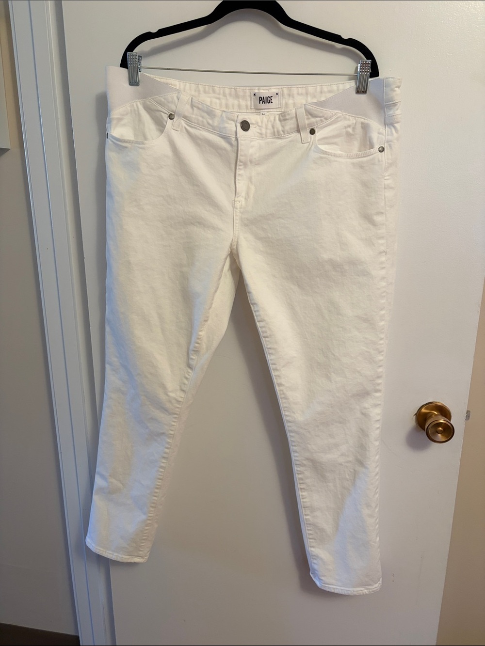PAIGE Skyline Ankle Peg Skinny Jeans in white size 34